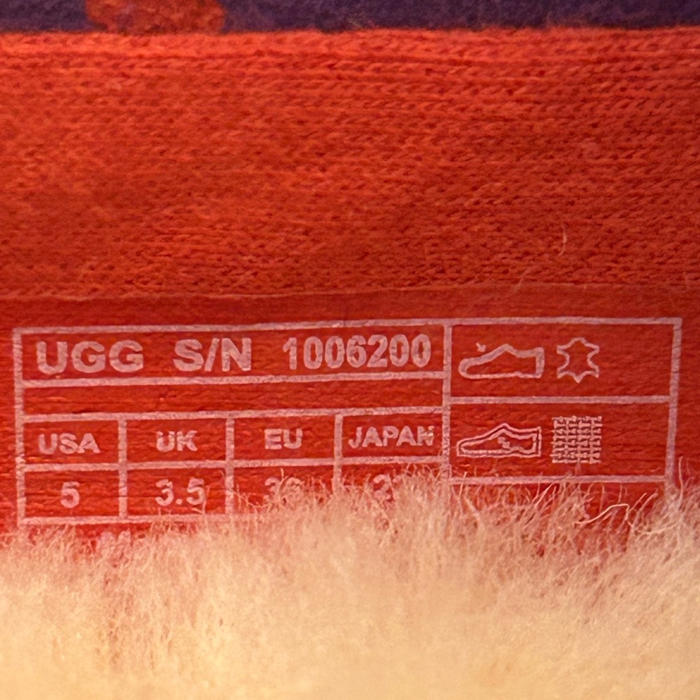 UGG Purple and Red Heart Slippers - Picture 8 of 8
